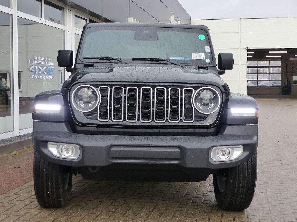 Jeep Wrangler 2026, photo 2/14