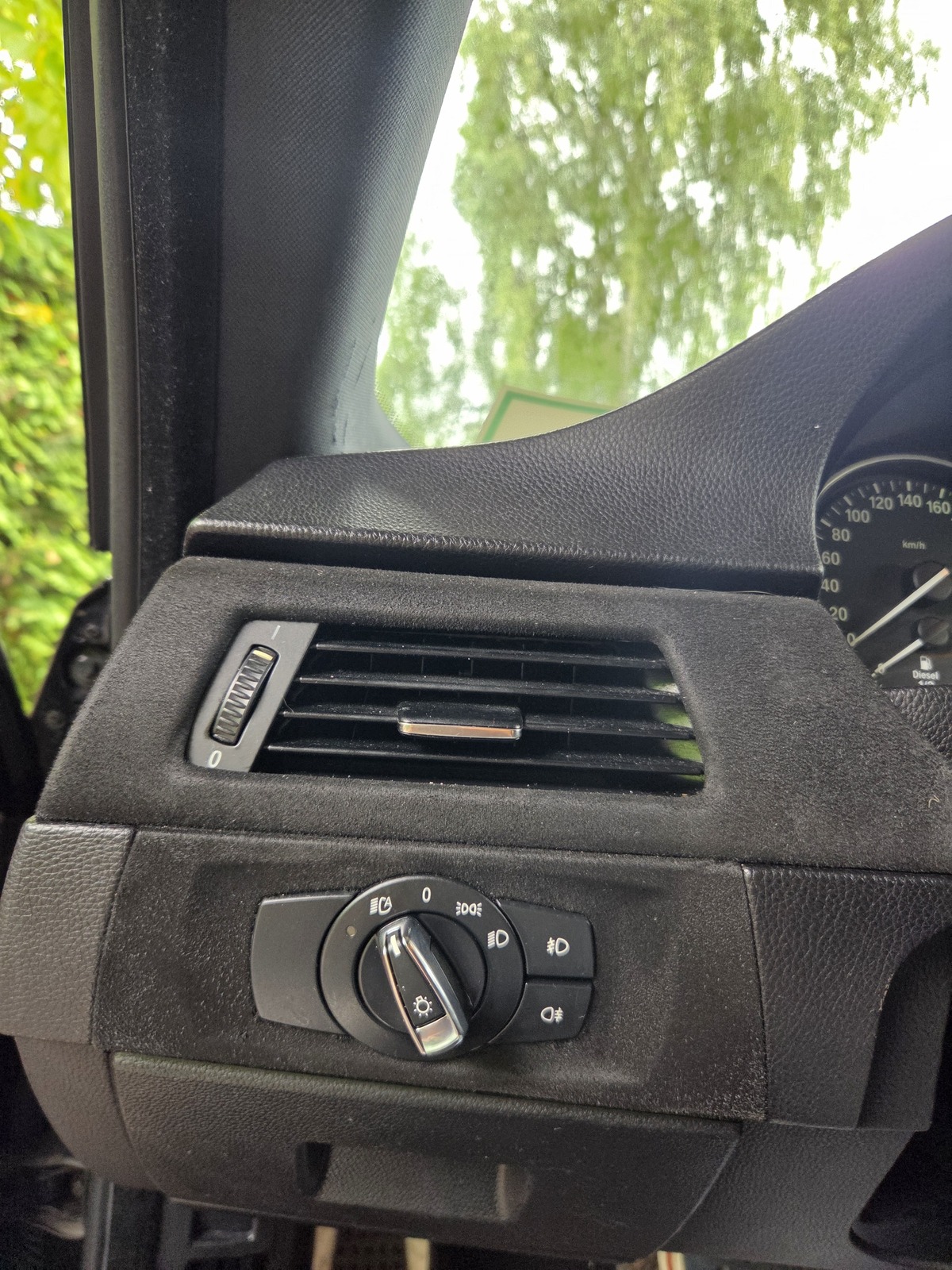 BMW 330 2011, kuva 7/8