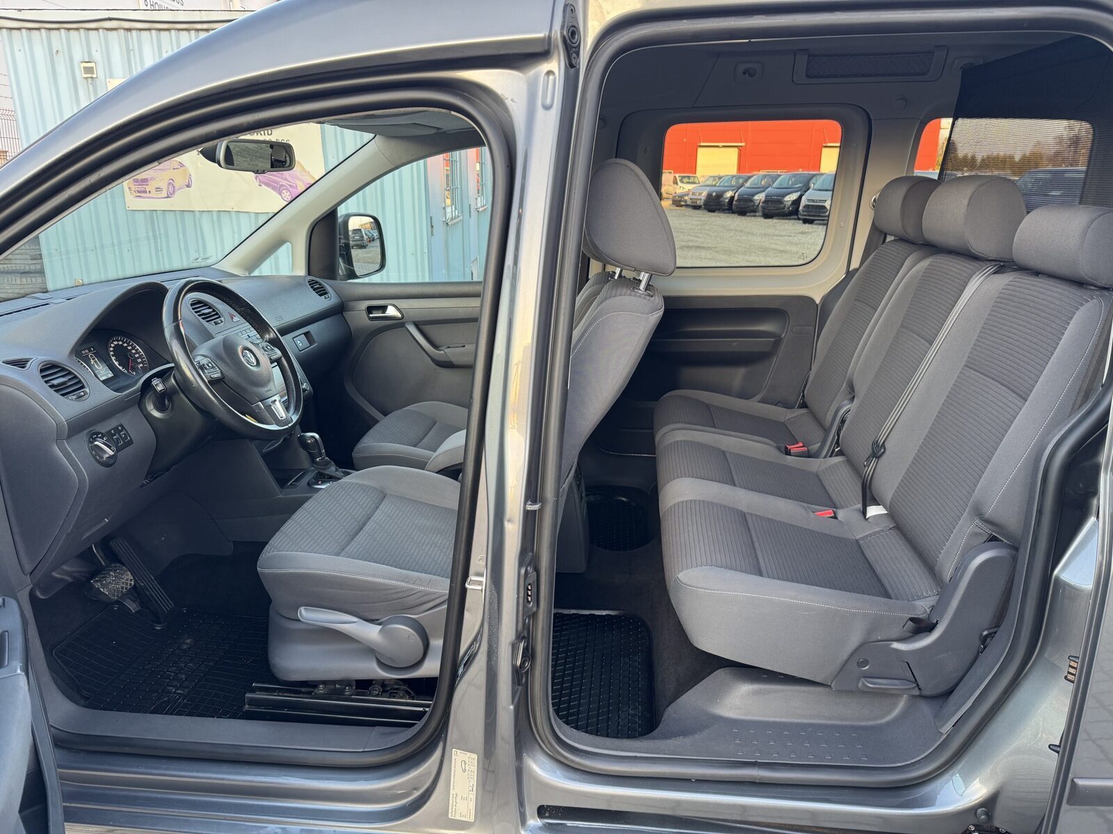 Volkswagen Caddy 2013, photo 7/11