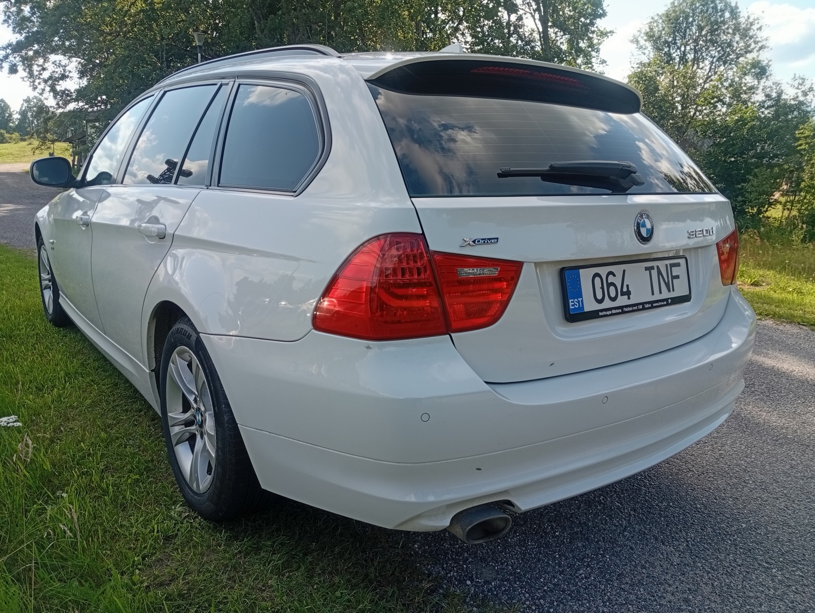 BMW 320 2012, photo 2/12