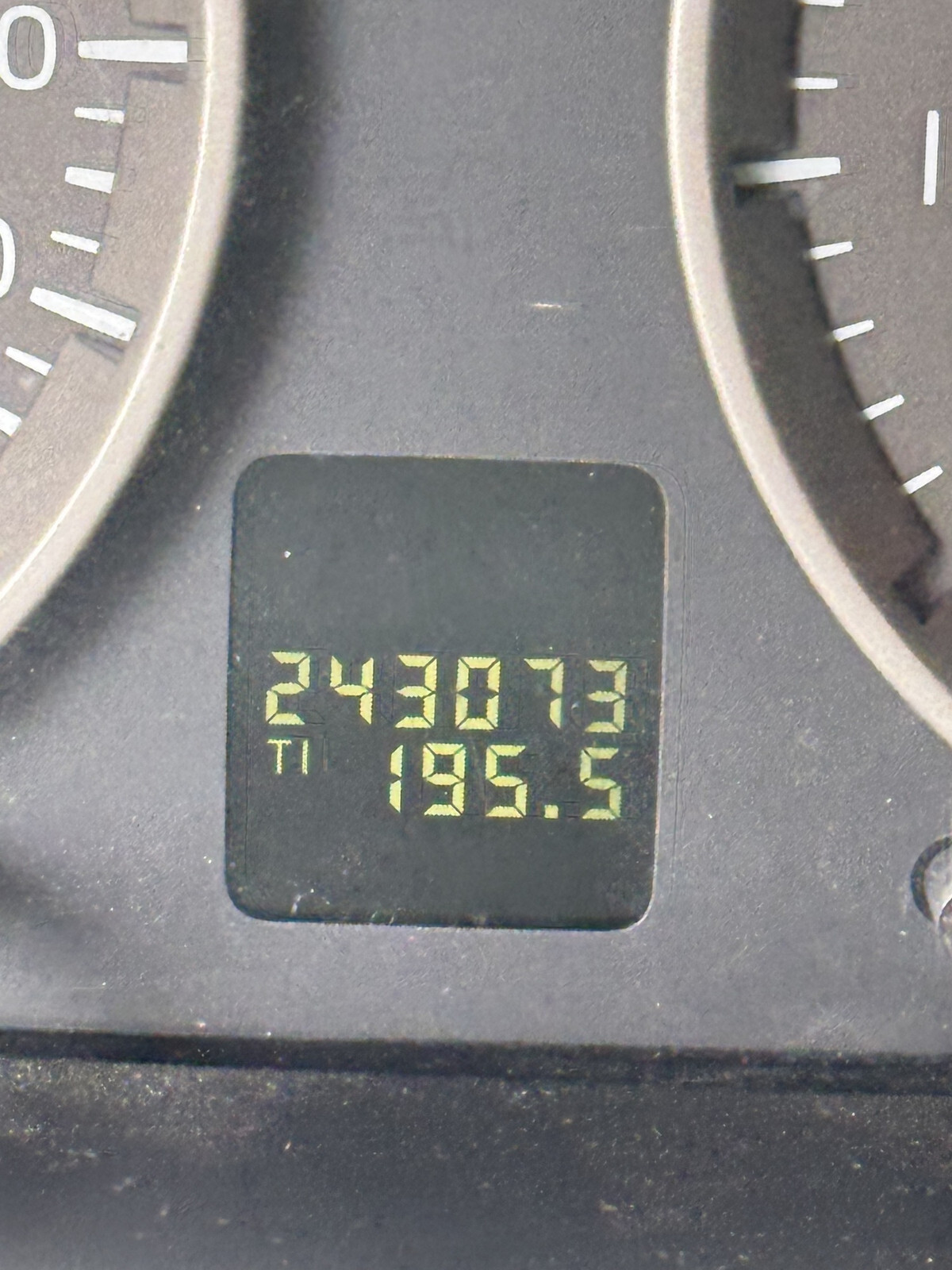 Volvo S40 2005, kuva 7/8