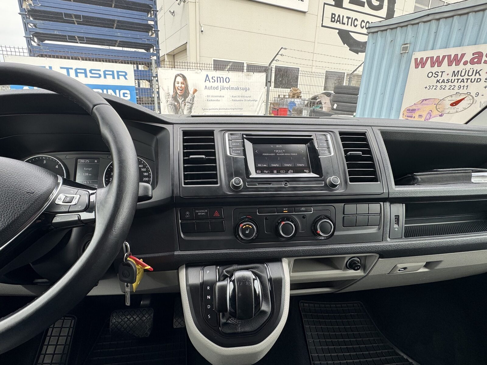 Volkswagen Transporter 2017, kuva 4/11