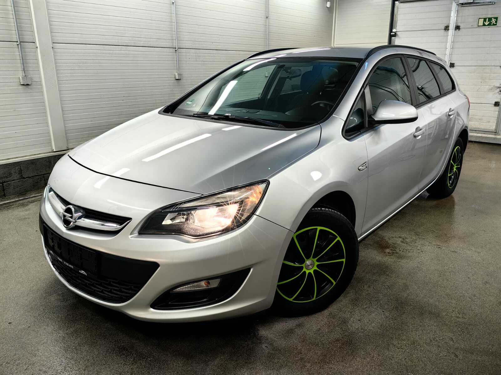 Opel Astra 1.6 81kW