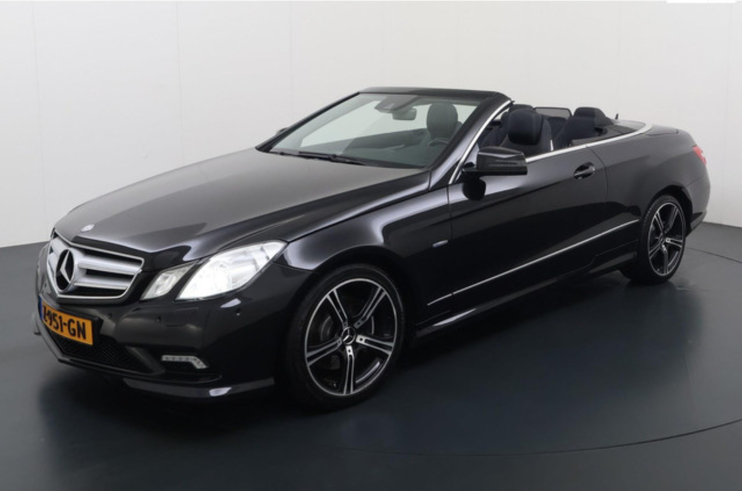Mercedes-Benz E 350 2011, kuva 2/12