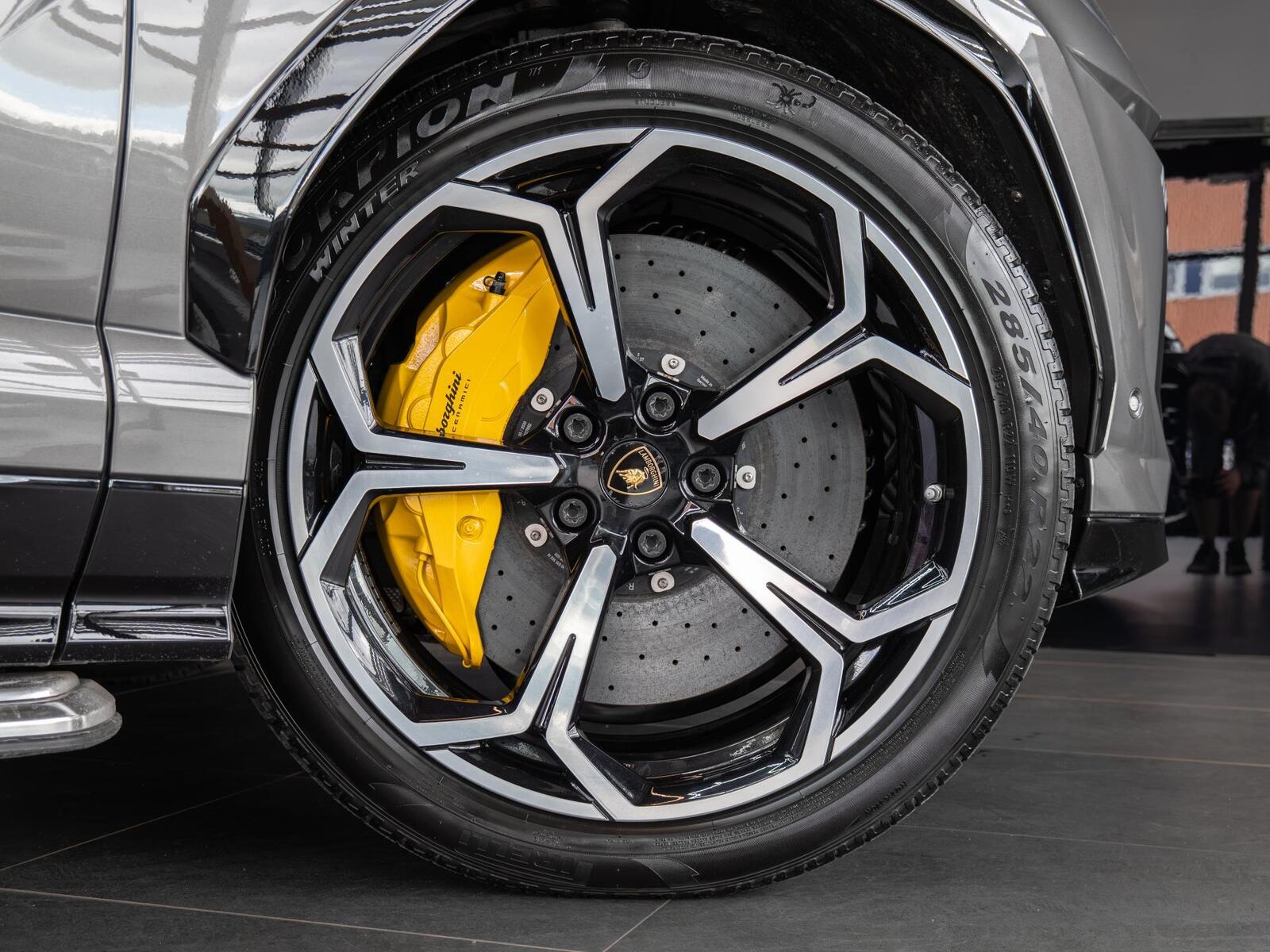 Lamborghini Urus 2021, kuva 4/16