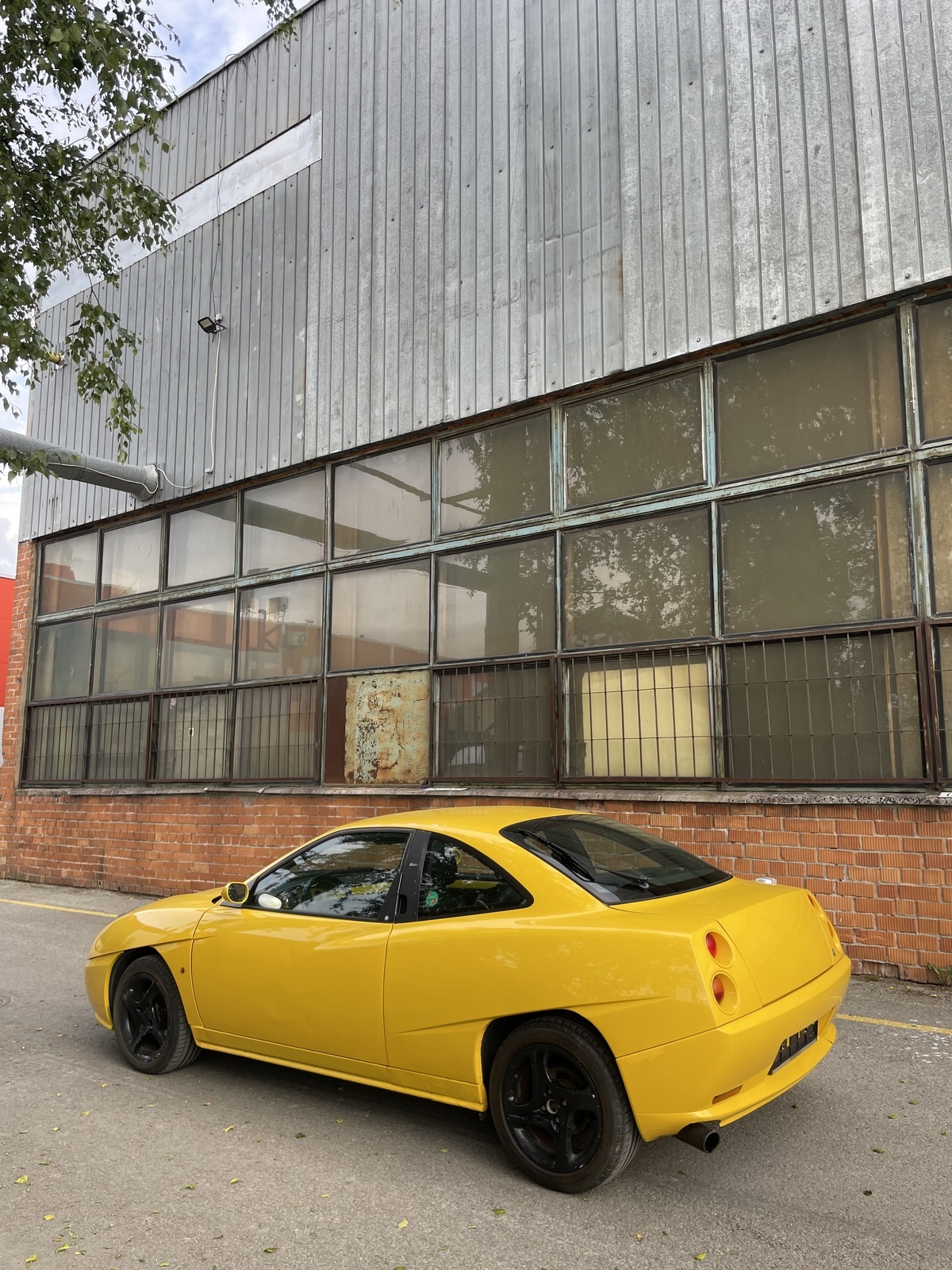 Fiat Coupe 1994, kuva 2/10