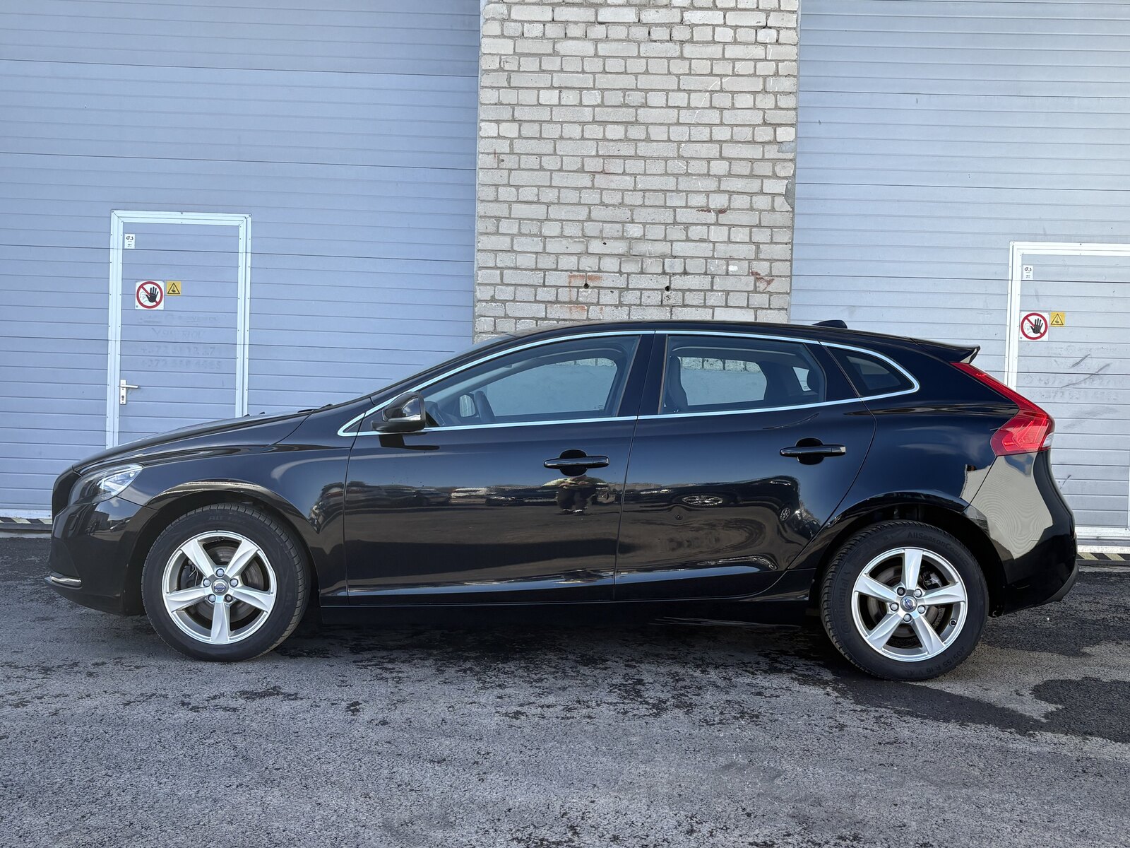 Volvo V40 2016, kuva 3/10