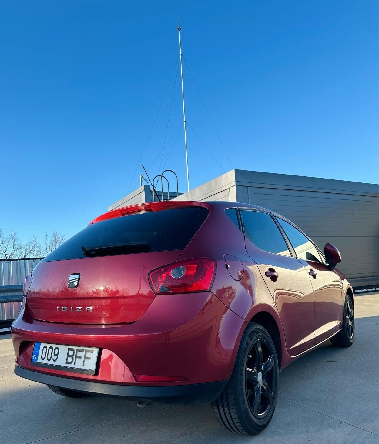 SEAT Ibiza 2011, photo 2/6
