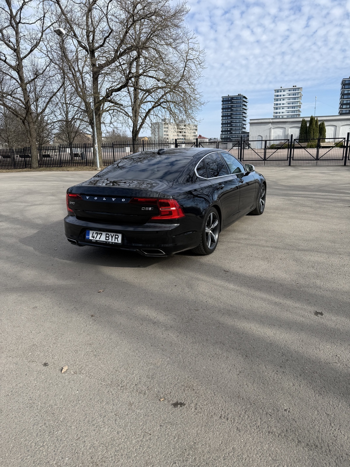 Volvo S90 2018, kuva 2/9