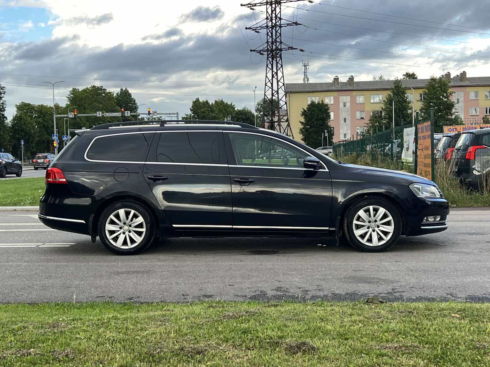 Volkswagen Passat 2011, photo 5/10