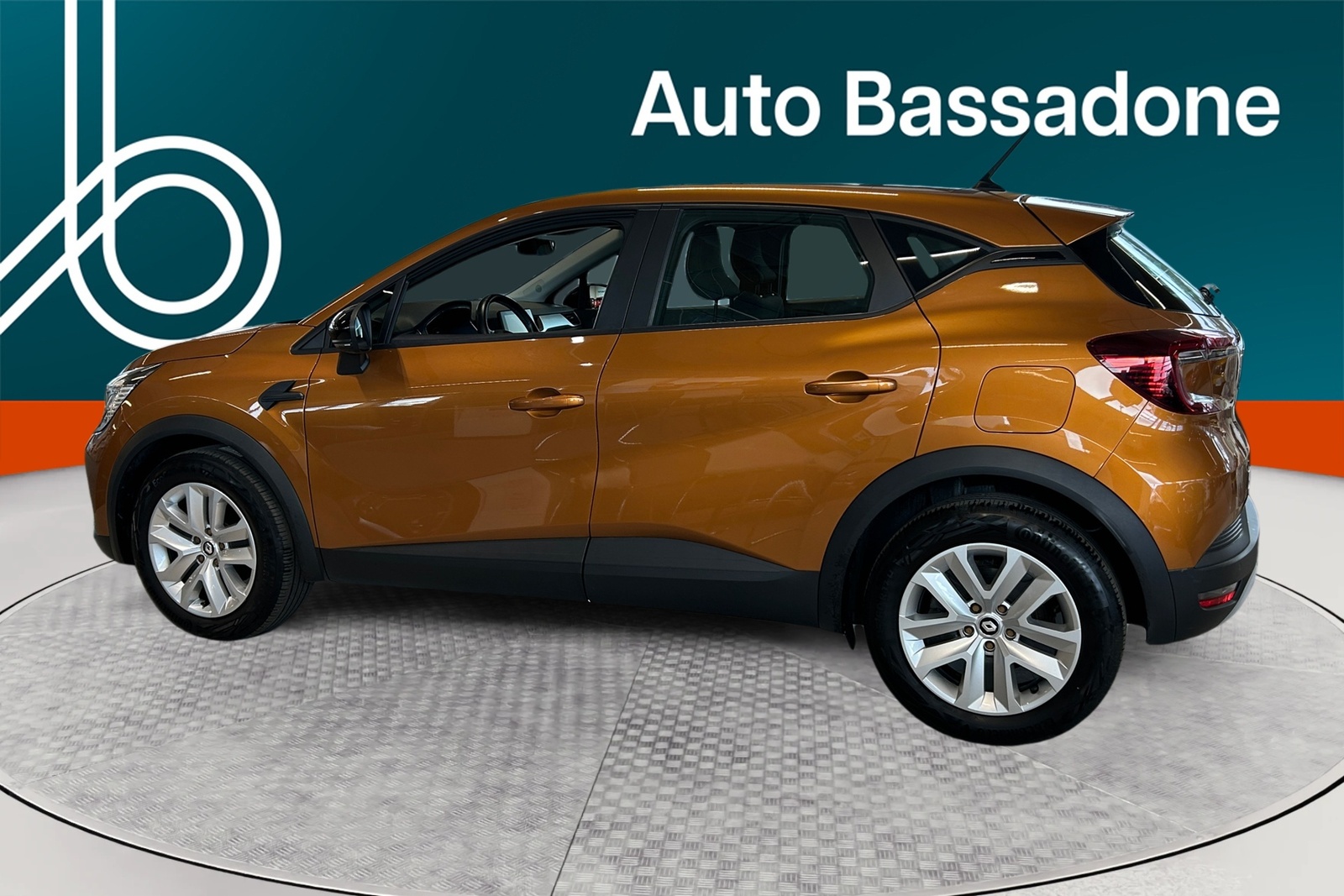 Renault Captur 2022, photo 2/21