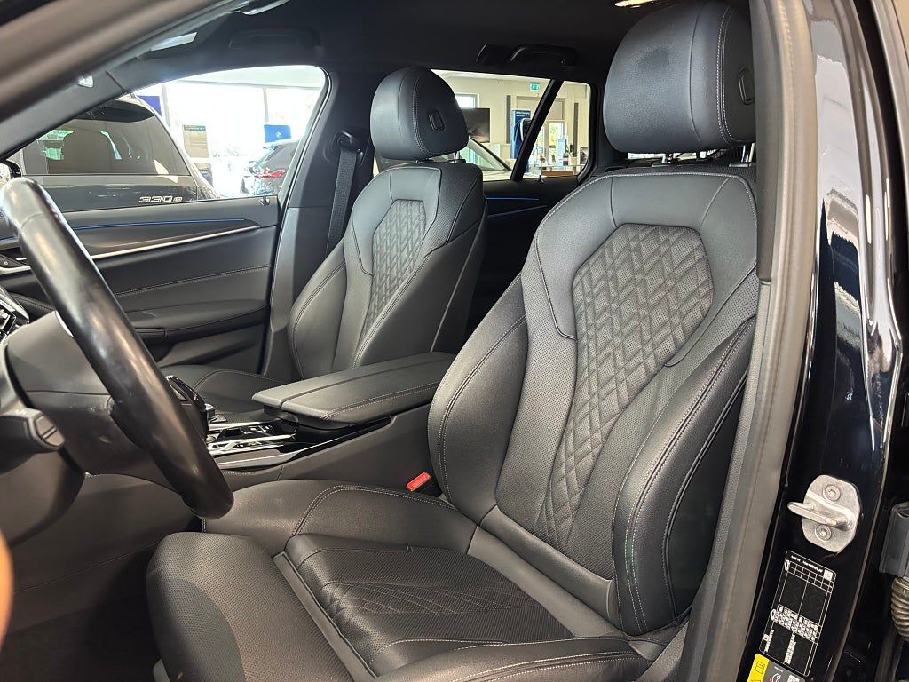 BMW 530 2022, photo 4/10