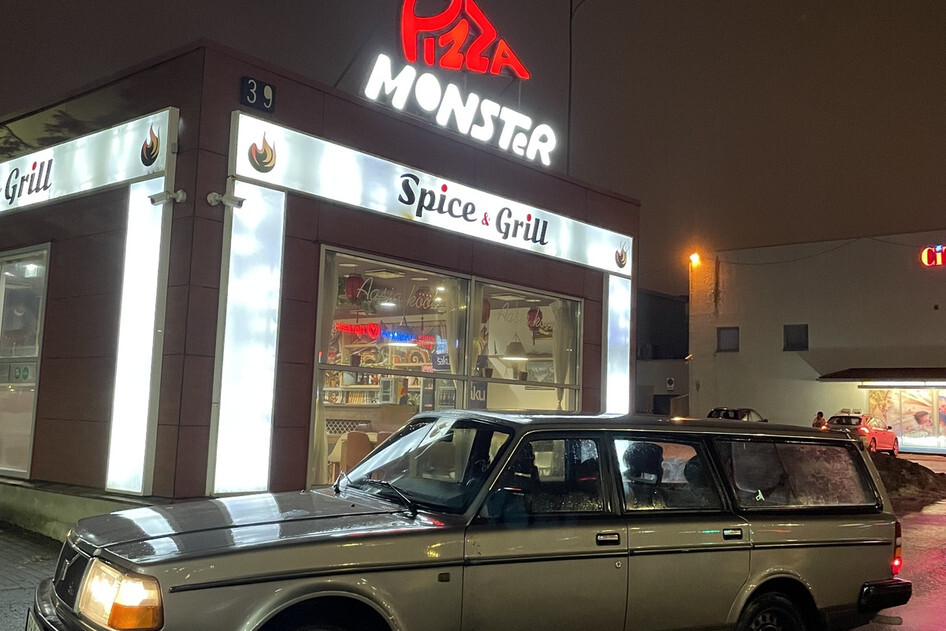 Volvo 240, 1993, 2.4, 85 kW, benzīns, manuālā, aizmugurējā piedziņa