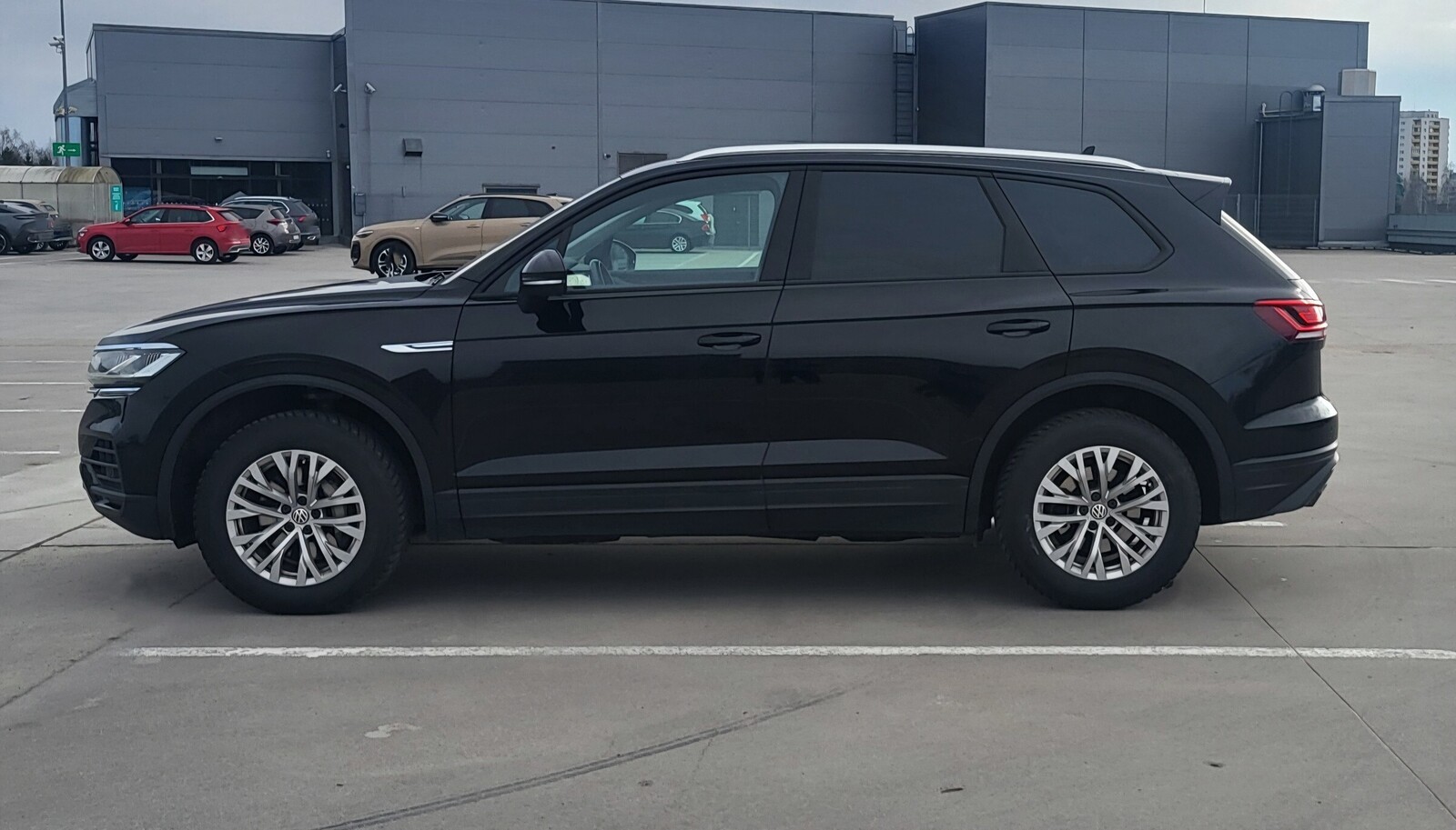 Volkswagen Touareg 2019, photo 3/15