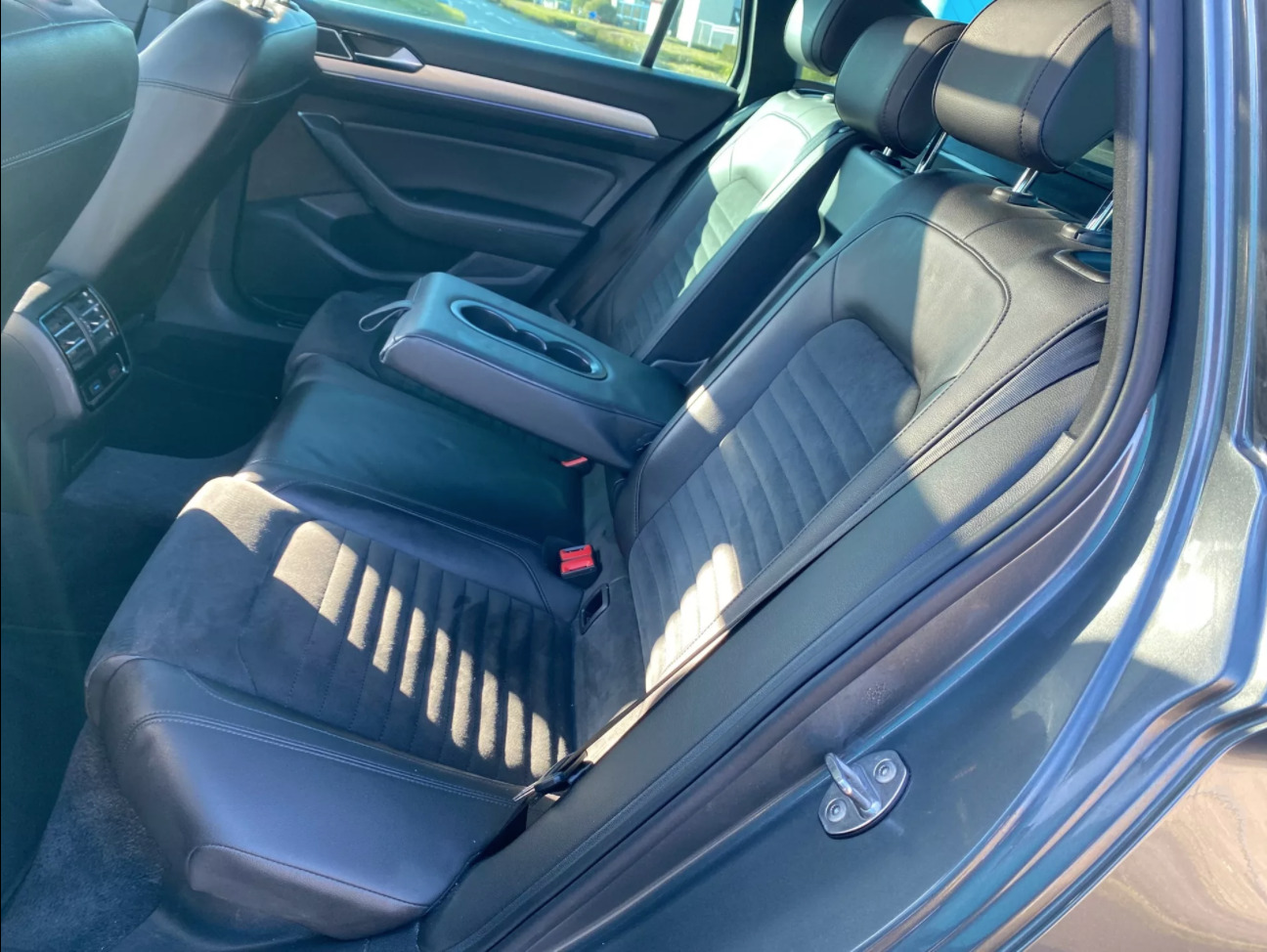 Volkswagen Passat Variant 2015, photo 4/8
