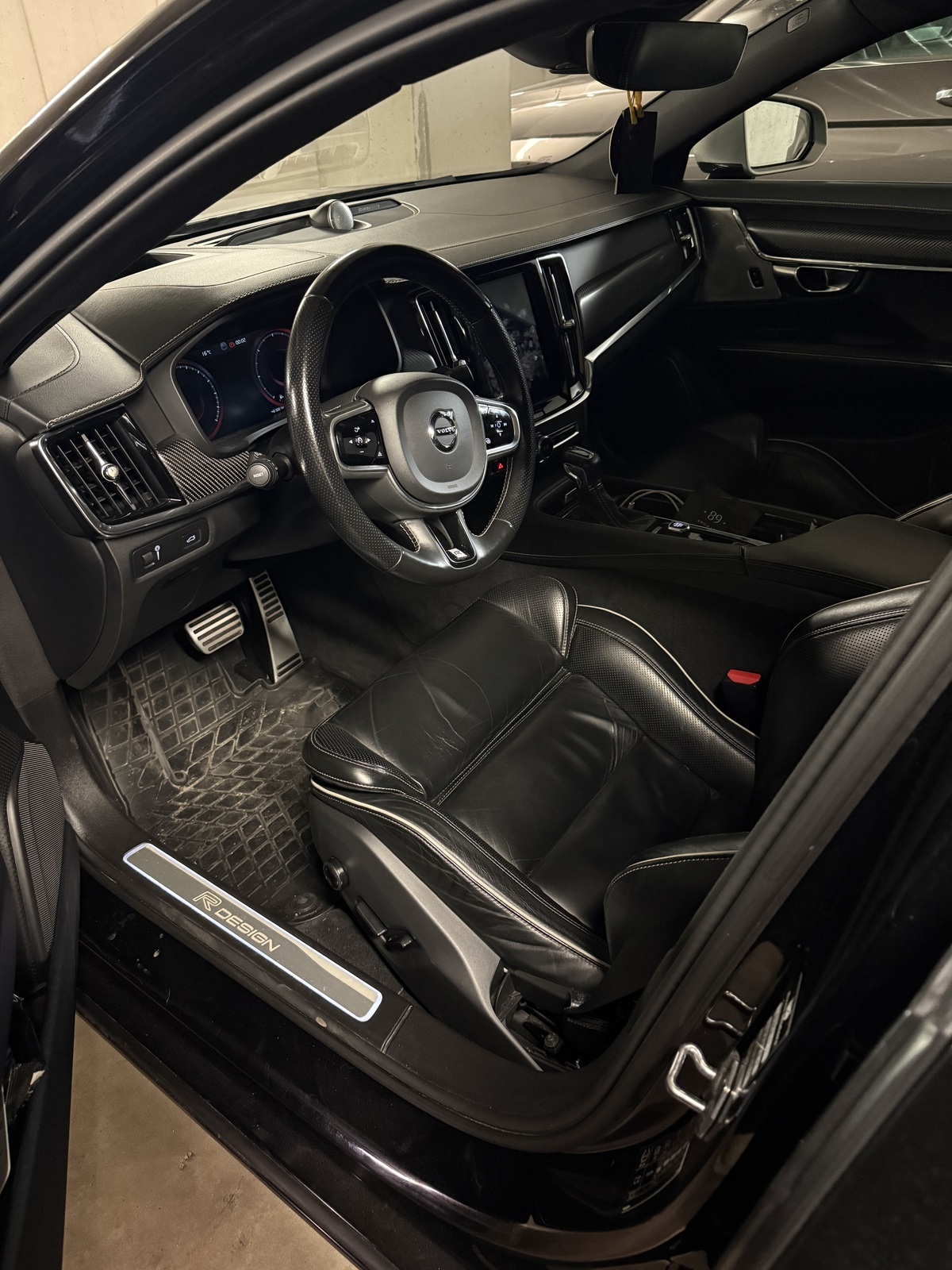Volvo S90 2018, kuva 7/9