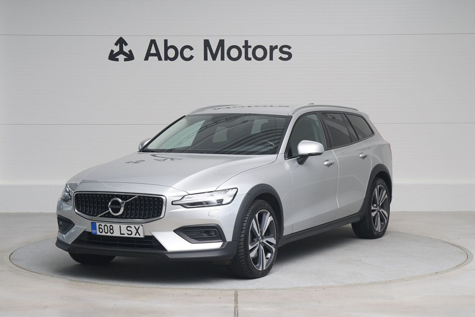 Volvo V60 Cross Country, 2021, 2.0, 145 kW, hübriid (diisel/elekter), automaat, nelikvedu