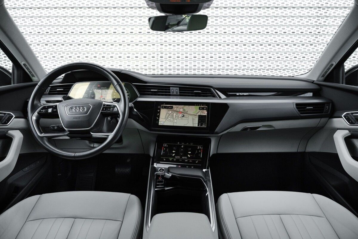 Audi e-tron 230kW 2021, photo 6/33