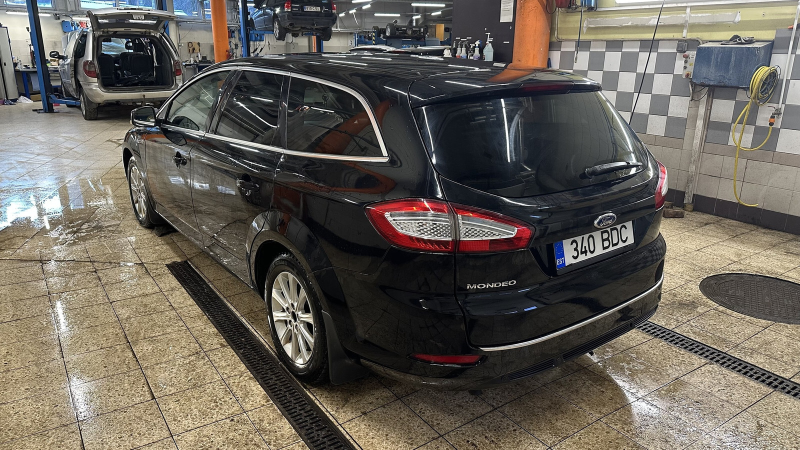 Ford Mondeo 2010, photo 5/7