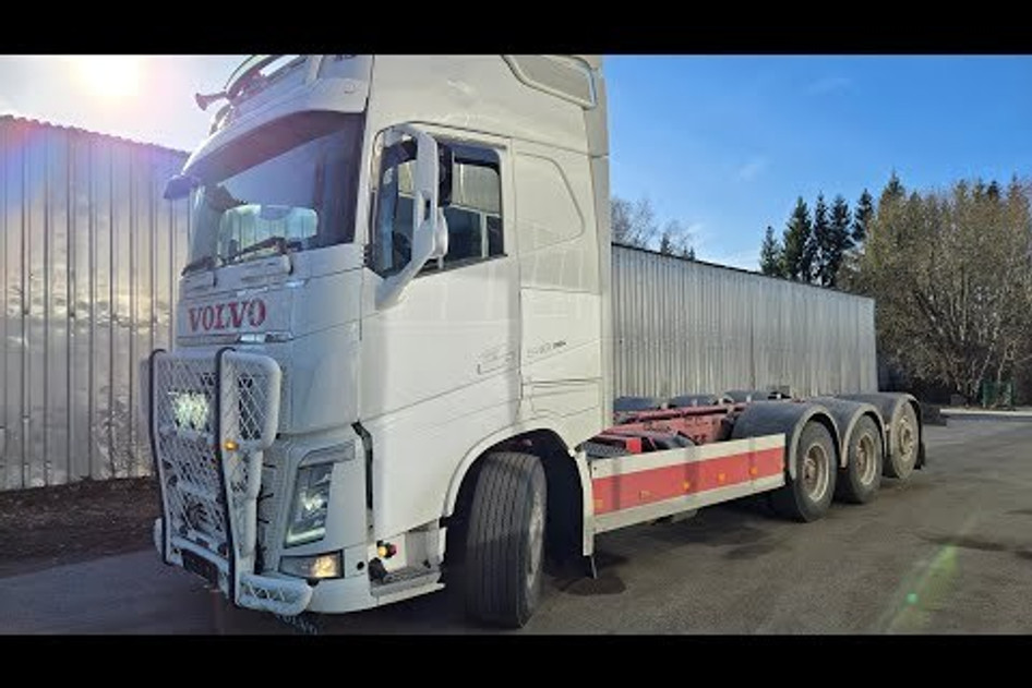 Volvo FH540 8X4 CHASSY, 2019, 405 kW, diesel, automatic