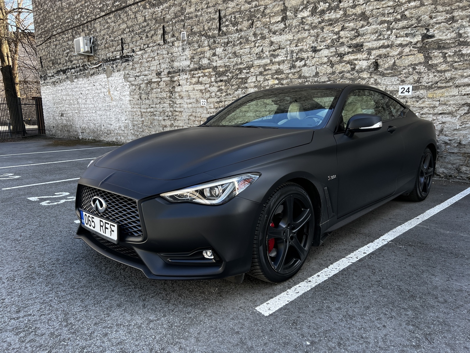 Infiniti Q60 2018, kuva 2/12