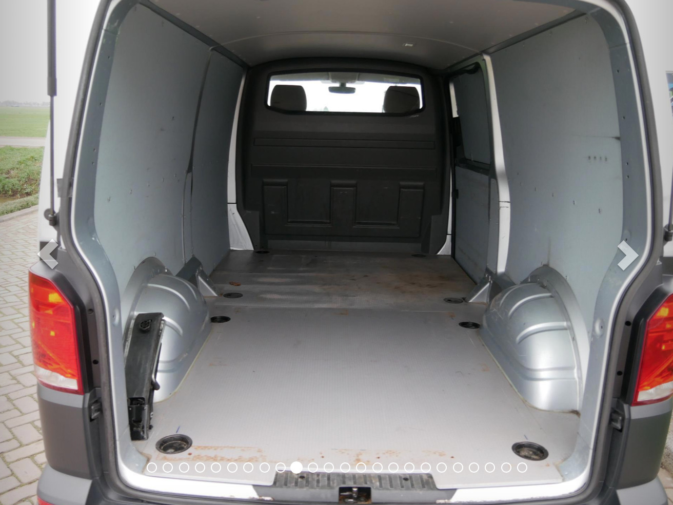 Volkswagen Transporter 2022, kuva 6/9