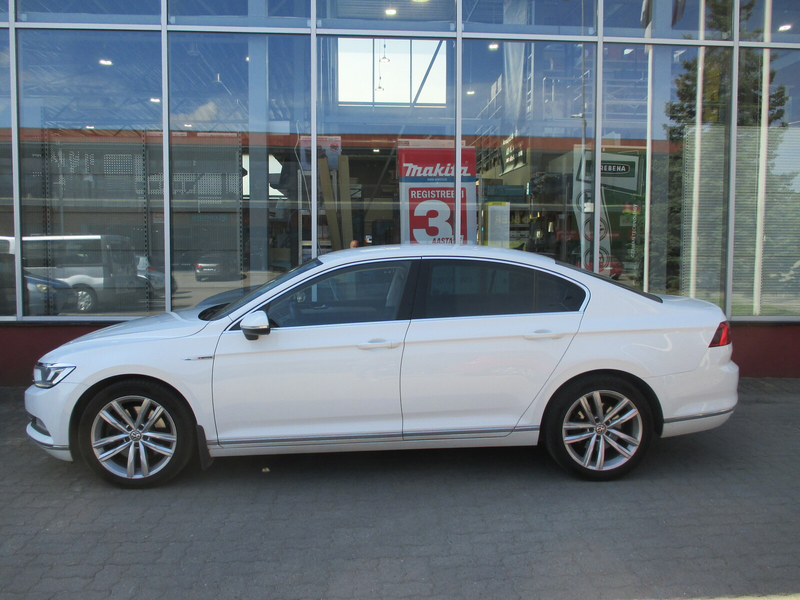 Volkswagen Passat 2016, kuva 4/10