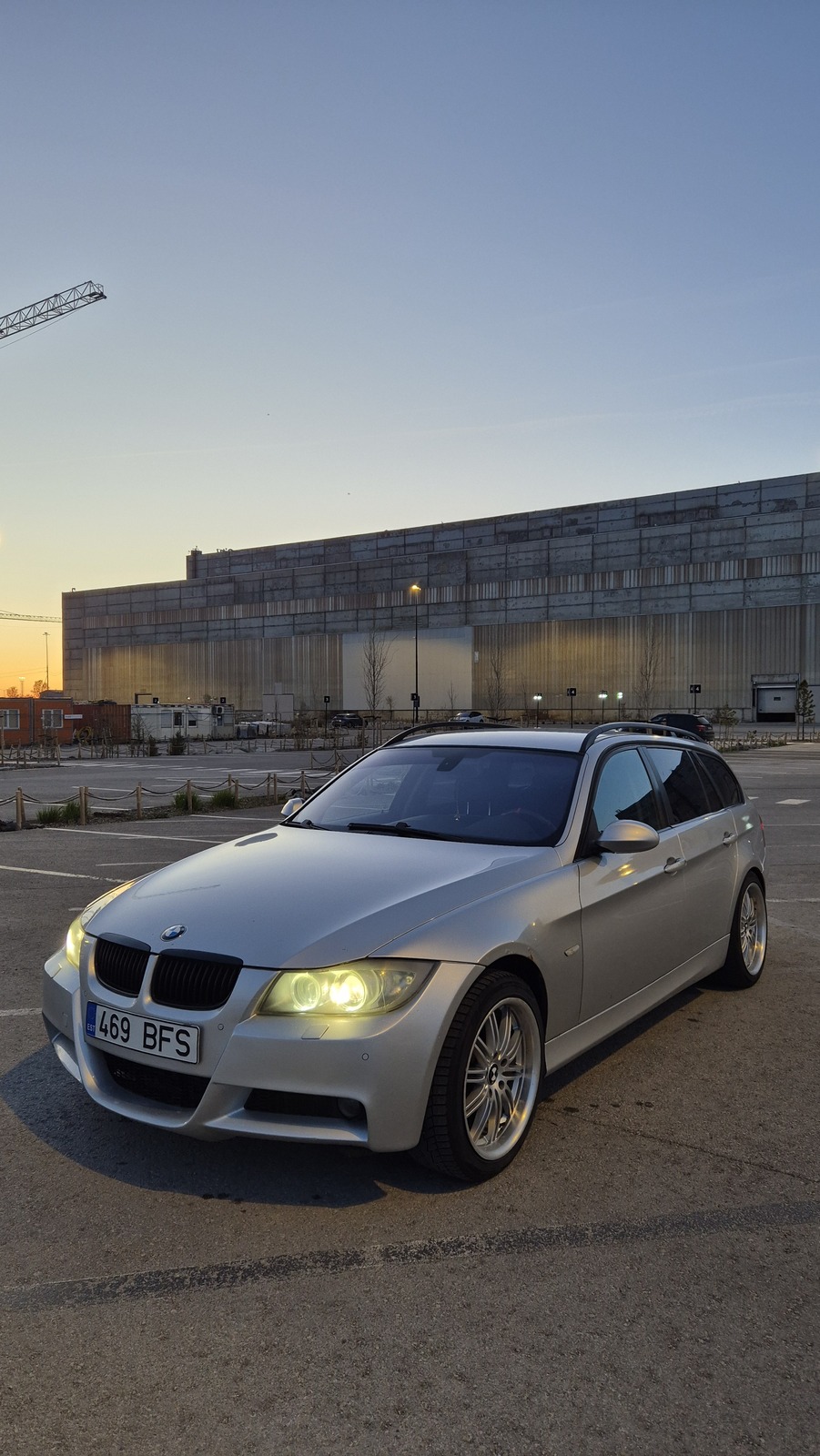 BMW 320