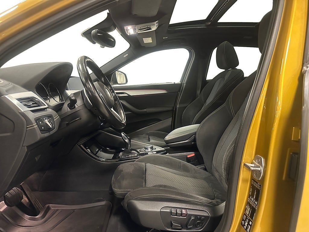 BMW X2 2017, photo 6/10