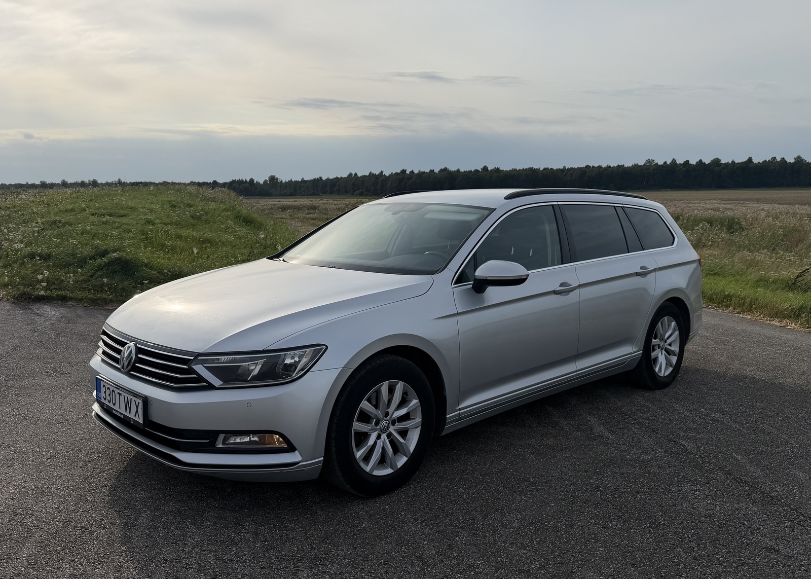 Volkswagen Passat 2016, photo 2/6