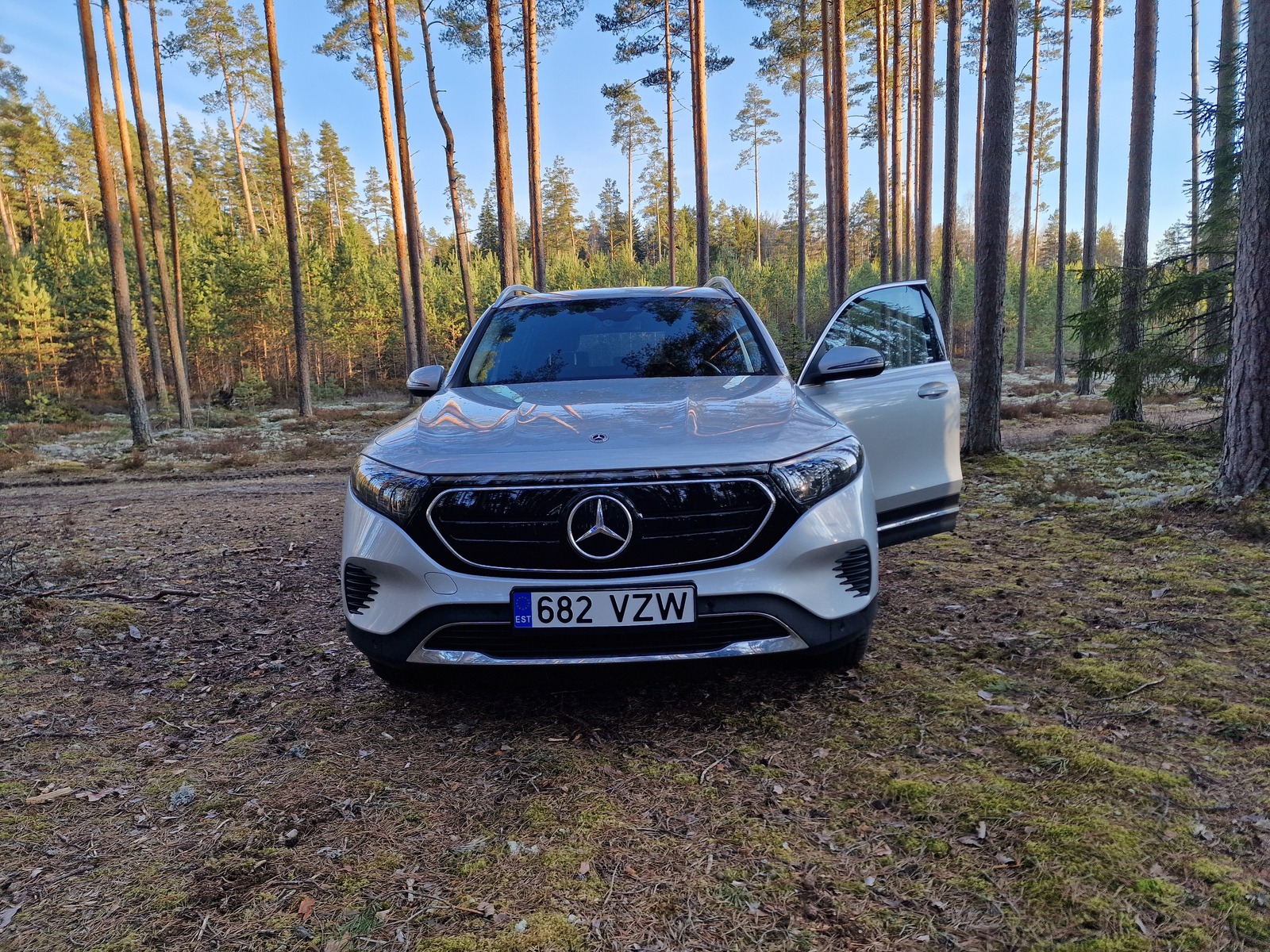 Mercedes-Benz EQB 250 2023, kuva 7/15