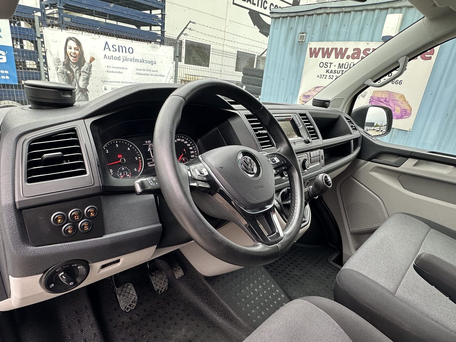 Volkswagen Transporter 2018, kuva 4/14