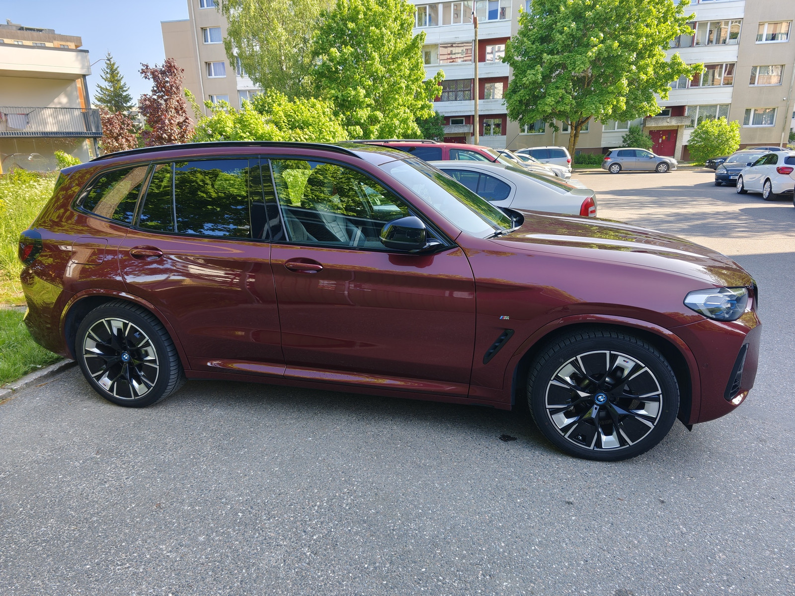BMW iX3 2022, kuva 2/14