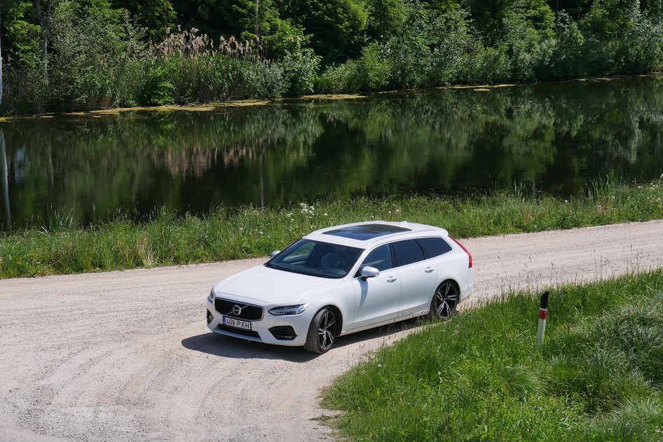 Volvo V90, 2018, 2.0, 140 kW, dyzelinas, automatinė, priekiniai varomieji ratai