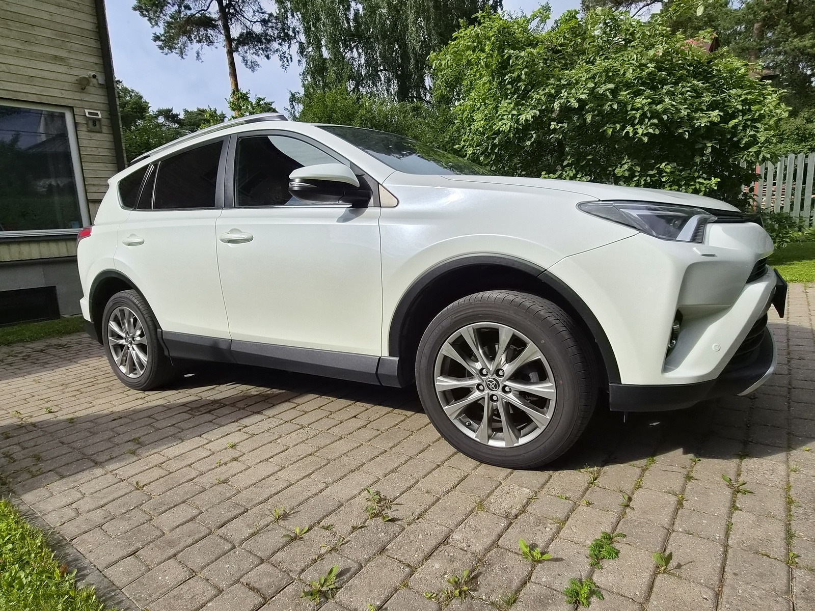 Toyota RAV4 2016, photo 3/6
