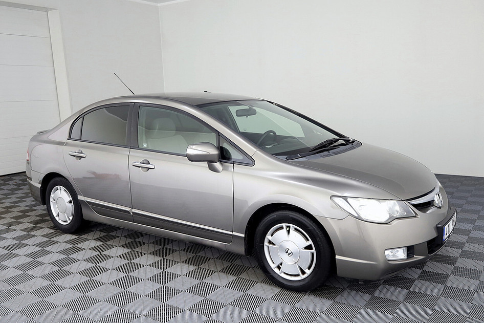 Honda Civic, 2008, 1.3, 70 kW, гибрид (бензин/электричество), автомат, передний привод