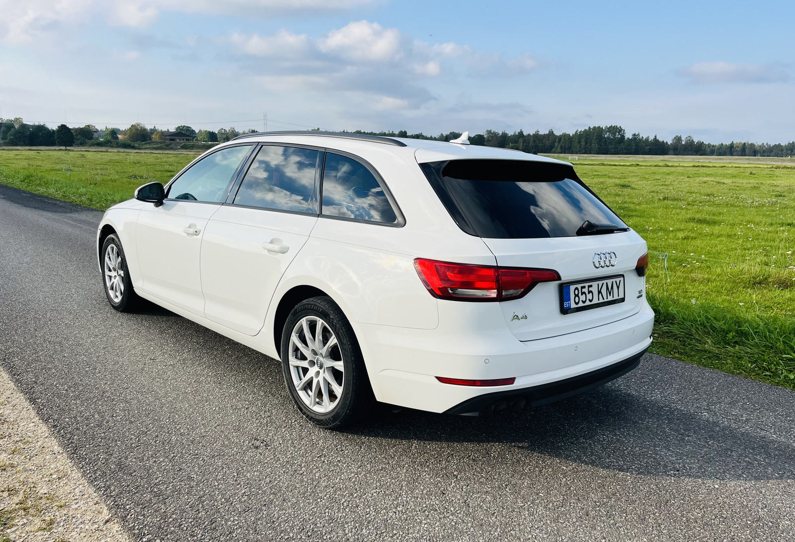 Audi A4 2017, kuva 3/9