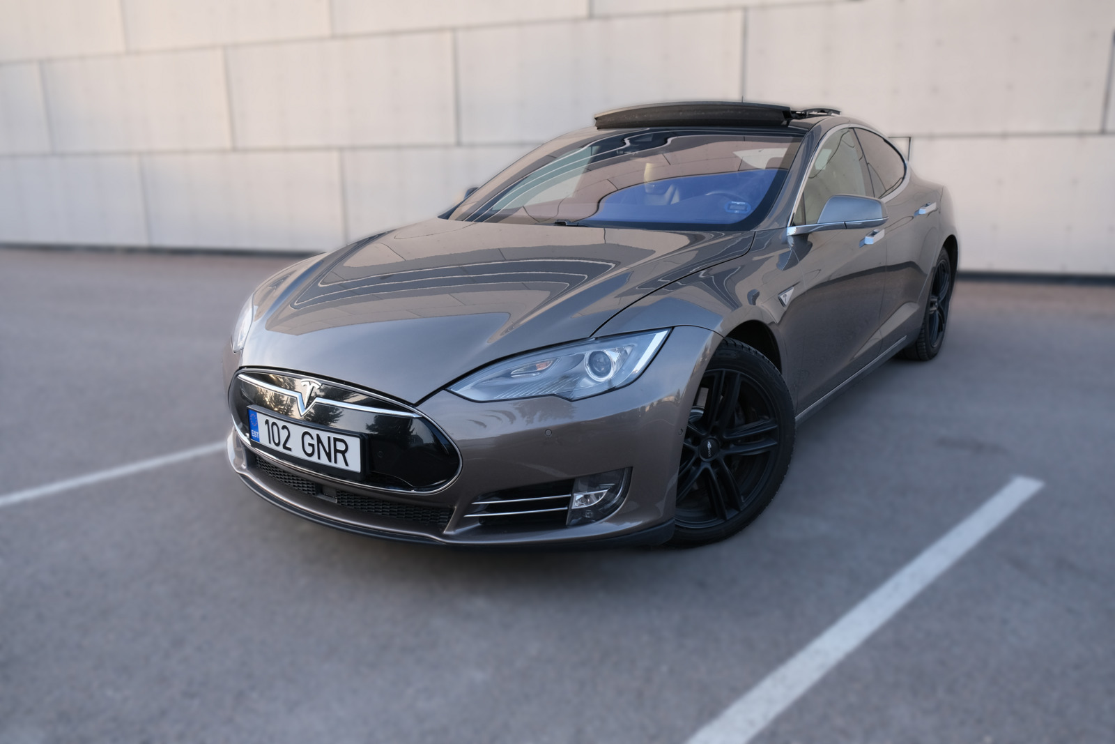 Tesla Model S 85 D 158kW 2015, kuva 2/20