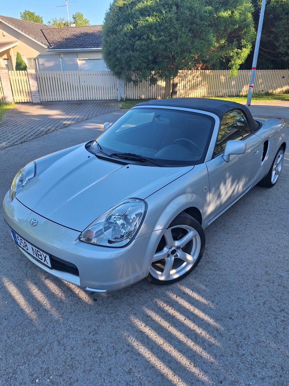 Toyota MR 2