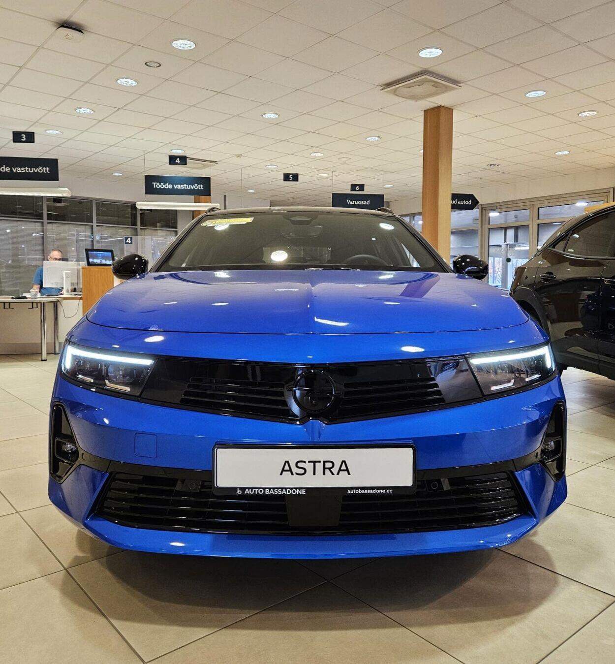 Opel Astra 2024, kuva 2/9