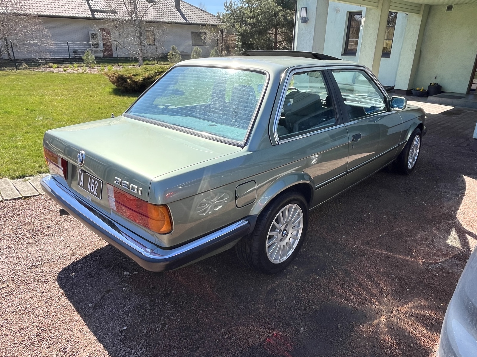 BMW 320 1986, photo 7/10