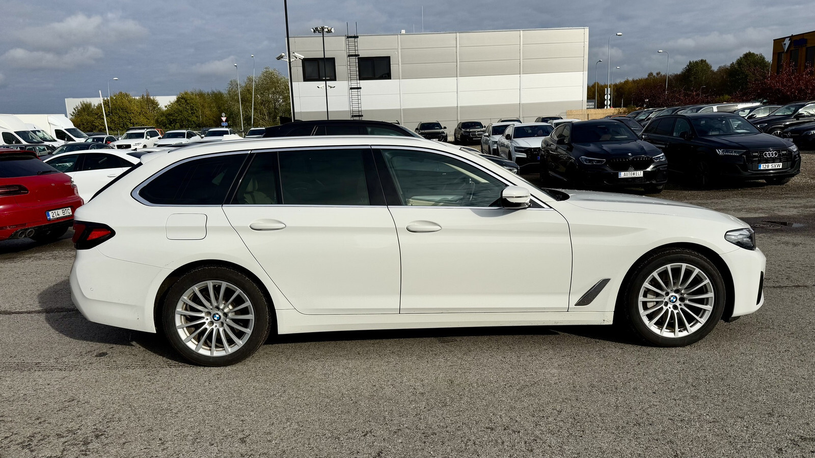 BMW 530 2021, kuva 4/35