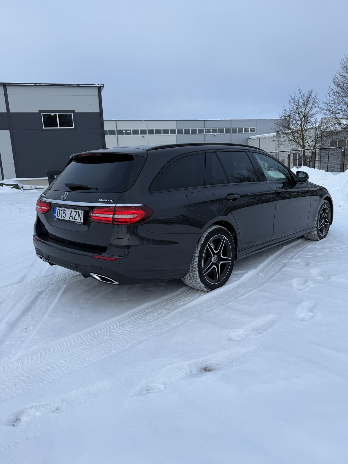 Mercedes-Benz E 300 2022, kuva 4/19