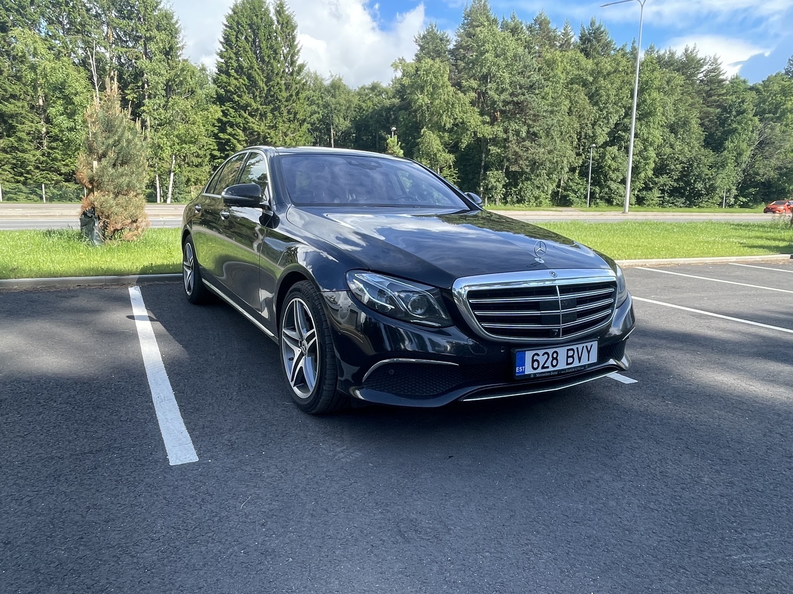 Mercedes-Benz E 220 2017, photo 2/14