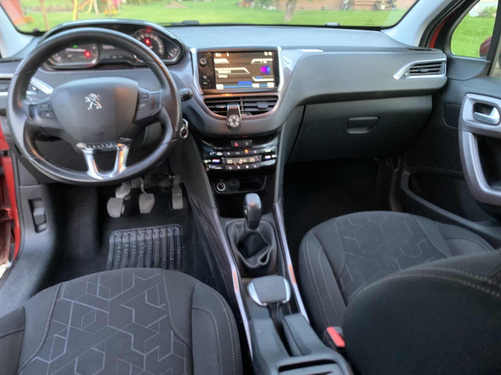 Peugeot 2008 2014, photo 7/10