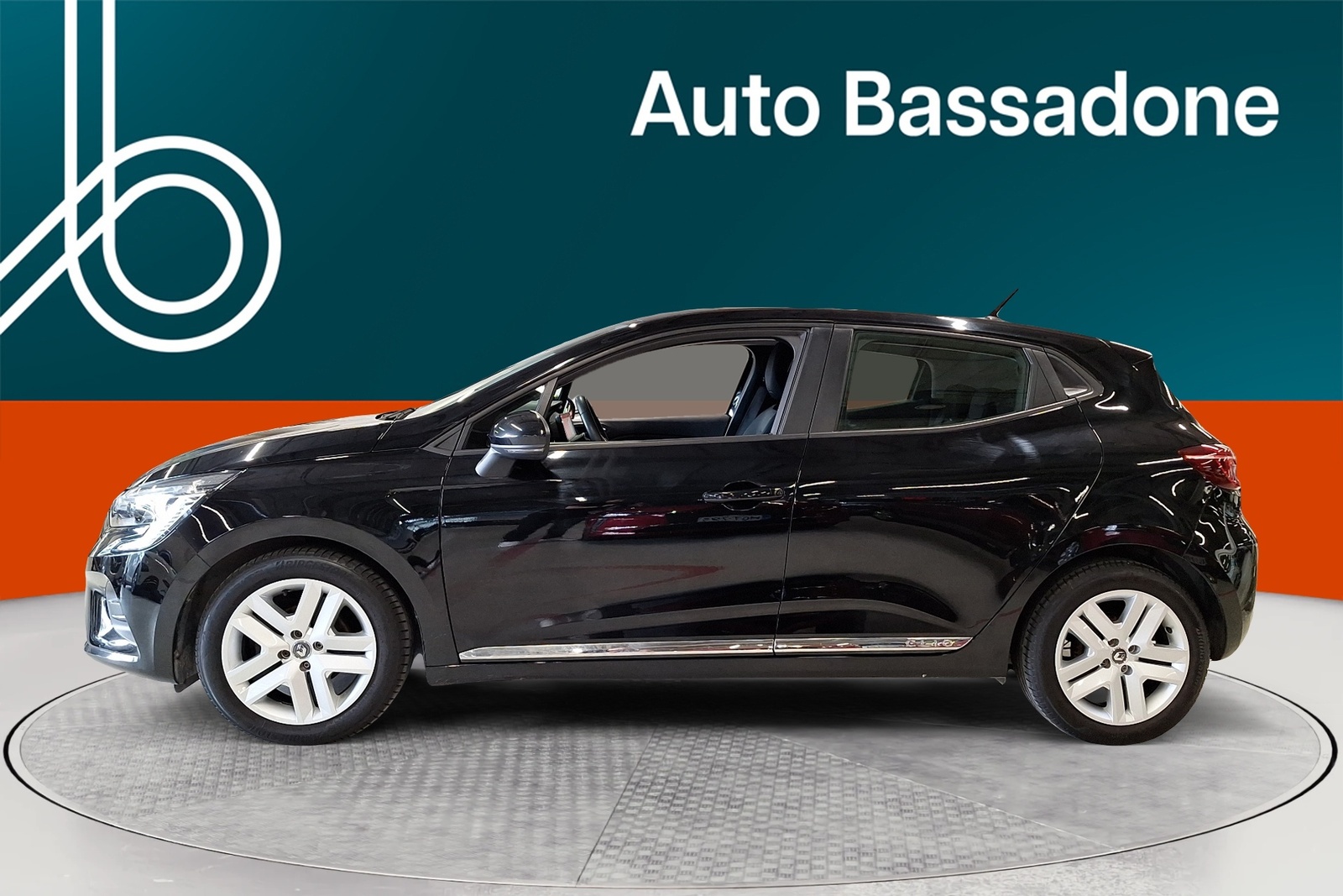 Renault Clio 2021, photo 2/33