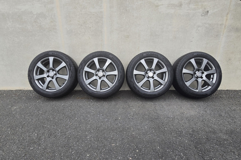 Kasutatud valuvelg+suverehv 225/50R17, Autec