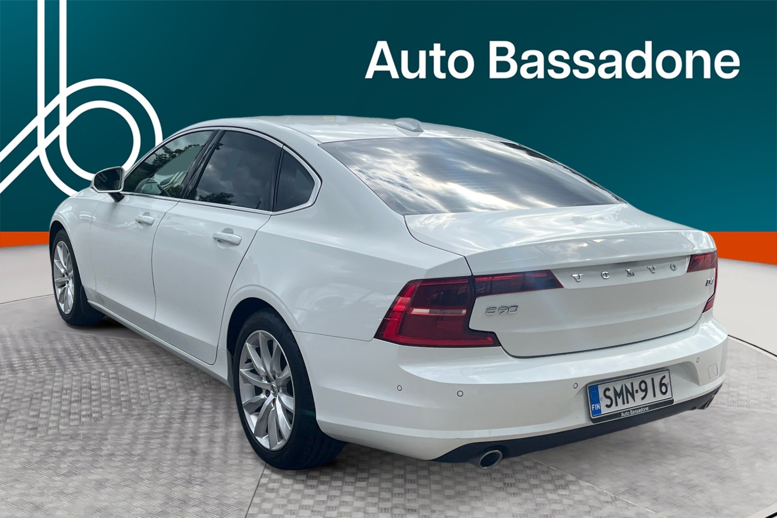 Volvo S90 2018, kuva 3/10