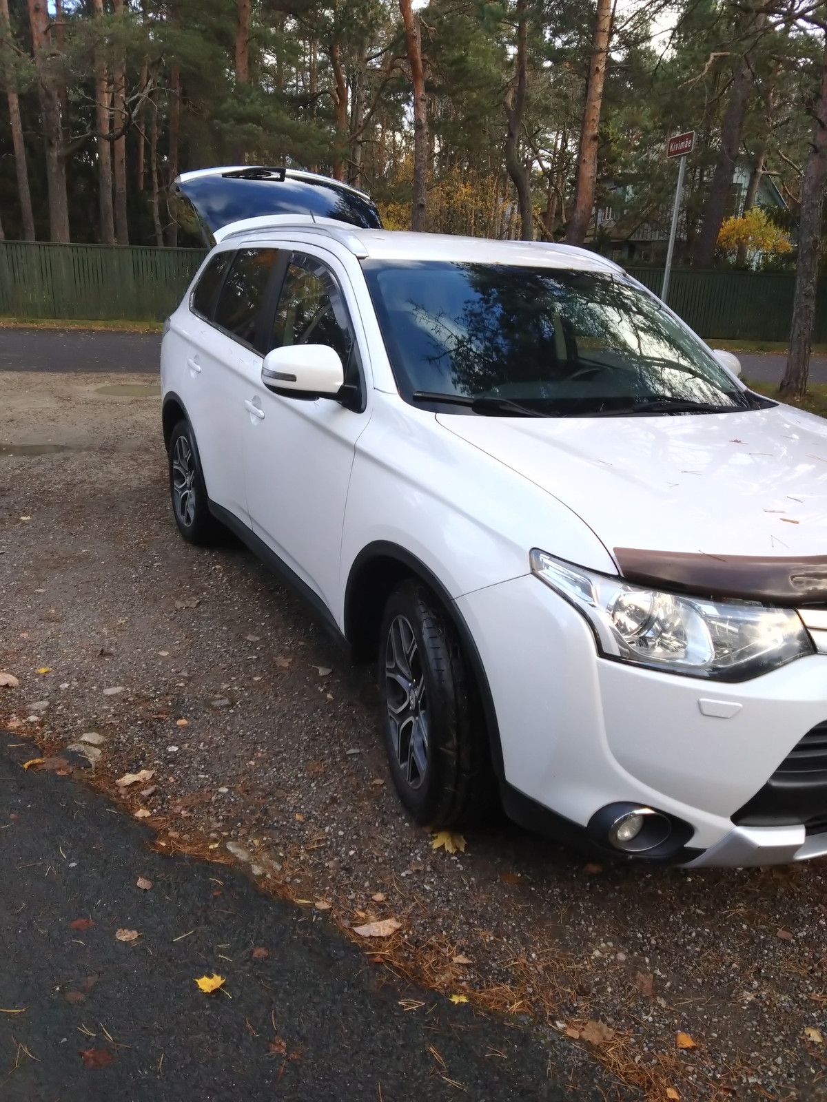 Mitsubishi Outlander 2015, kuva 2/7