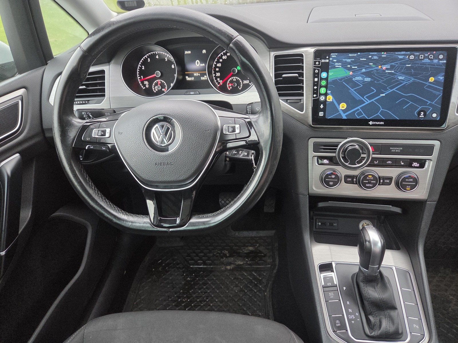 Volkswagen Golf Sportsvan 2014, photo 7/11
